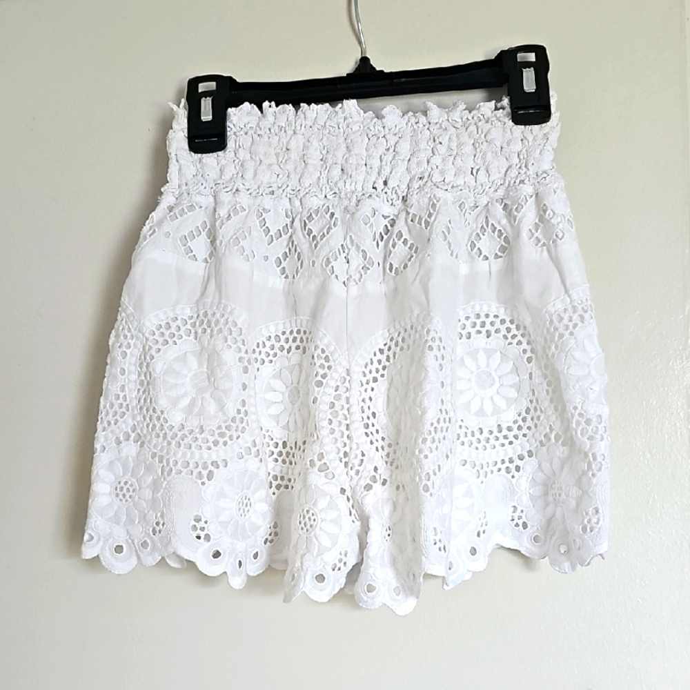 Positano Temptations White Lace Women Shorts